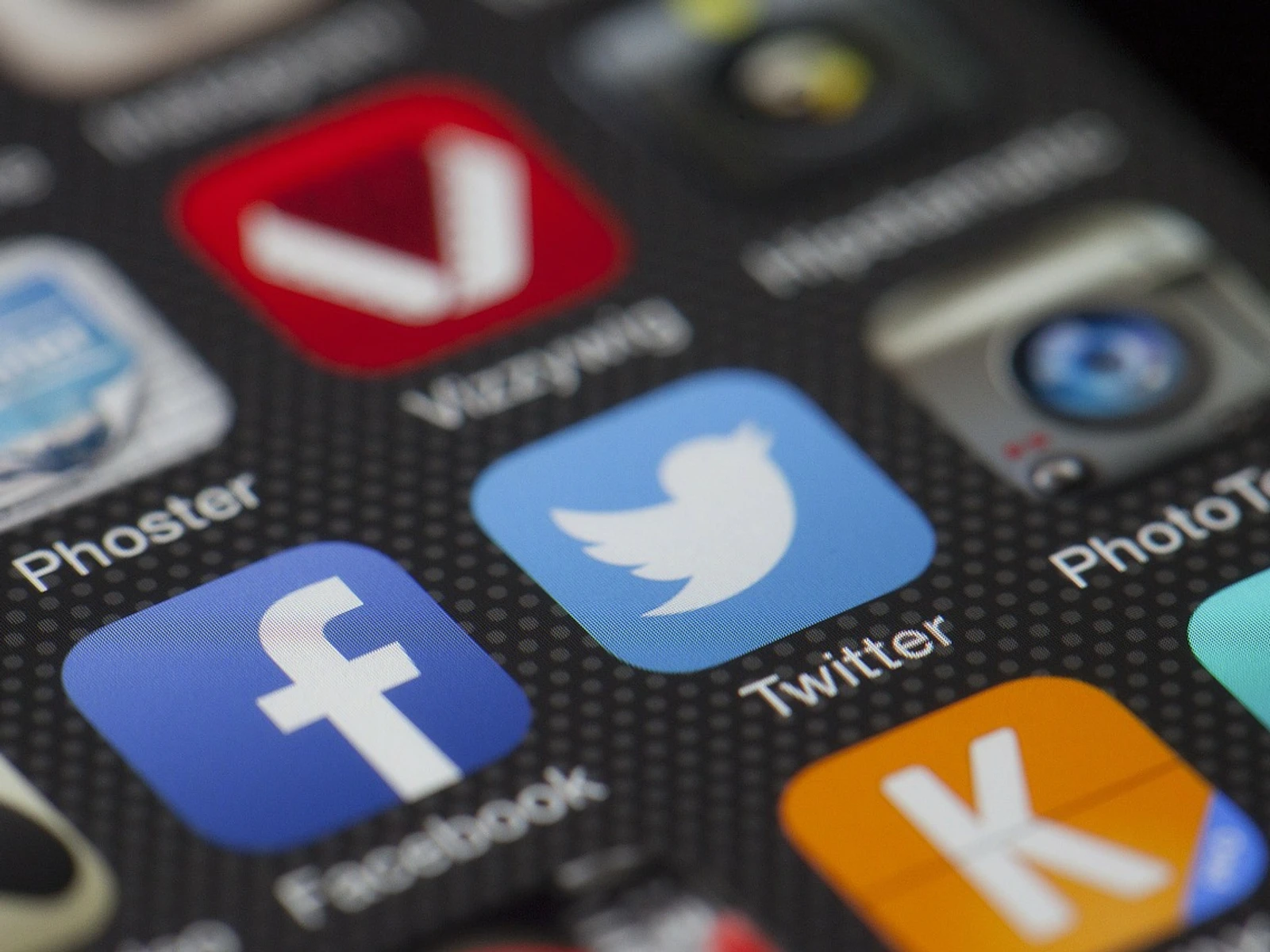 Sharpen Your Live-Tweeting Skills