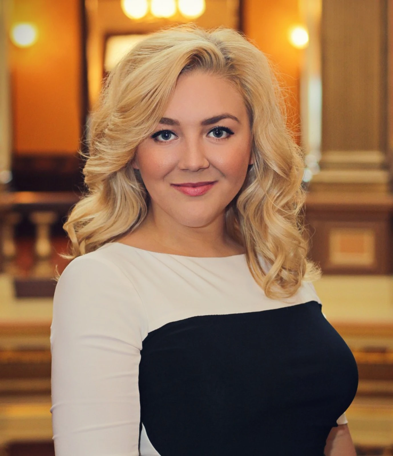 Vanguard Public Affairs Promotes Ashlea Phenicie, Hires Two Fall Associate Candidates